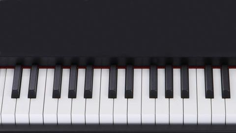 Play-Piano-3