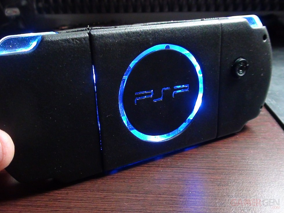 PSP-black-flasheur-mod-juin-2010_06