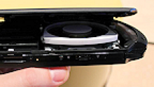 PSP-E1000 photos Sony caracteristiques 18 aout 2011 logo