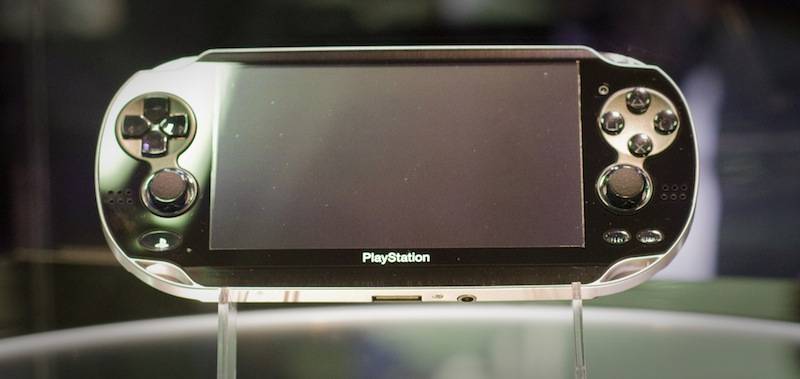 Sony_NGP_front_2
